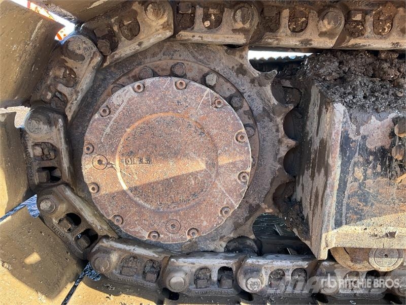 JCB JS131 Tracked Excavator Crawler excavators