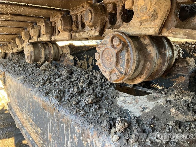 JCB JS131 Tracked Excavator Crawler excavators