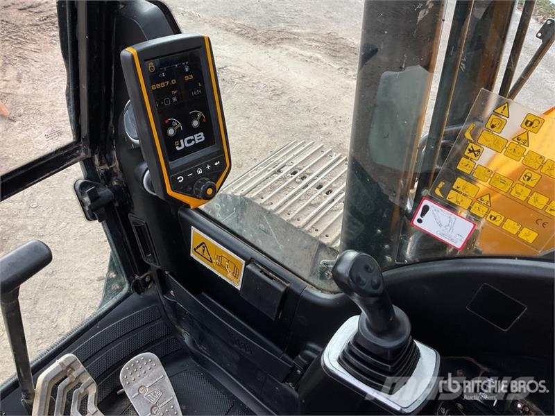 JCB JS131LC Tracked Excavator Crawler excavators