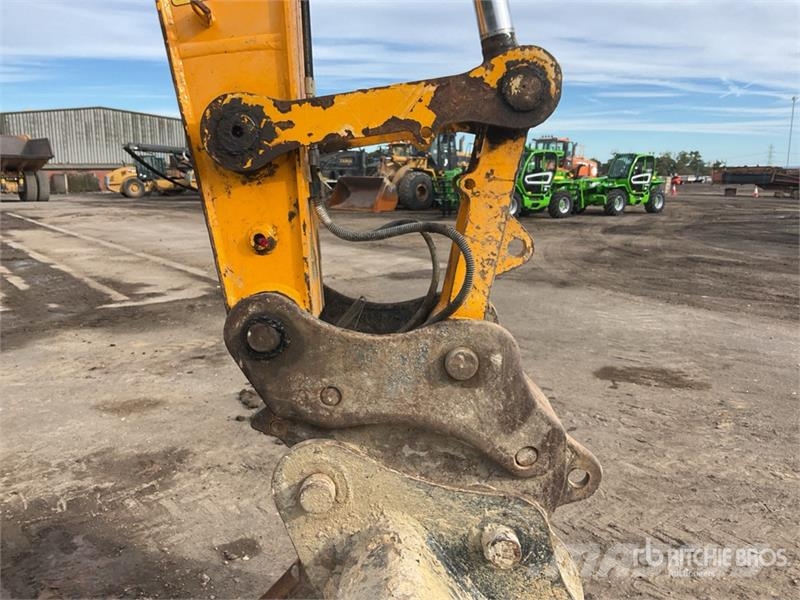 JCB JS131LC Tracked Excavator Crawler excavators