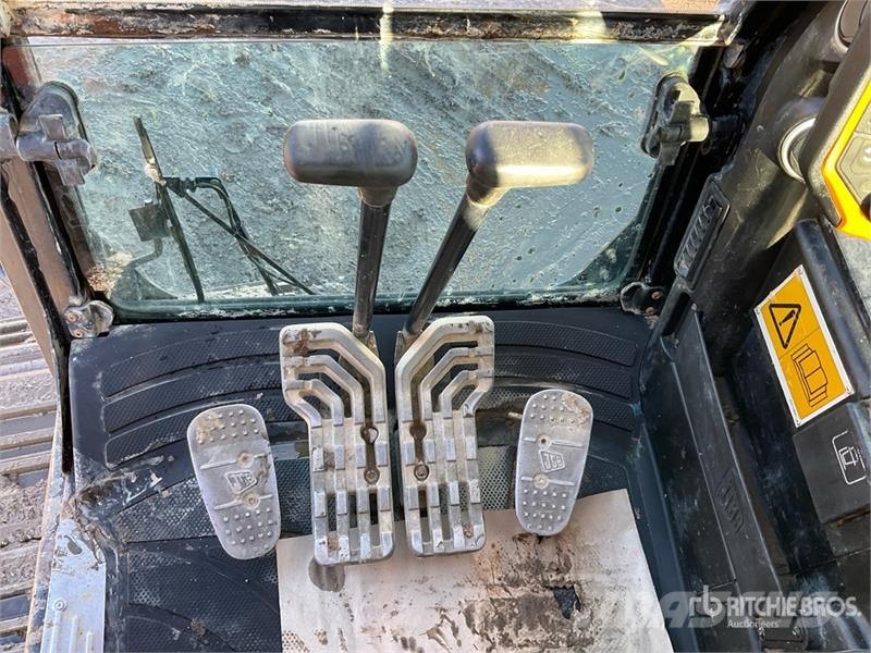 JCB JS131LC Tracked Excavator Crawler excavators