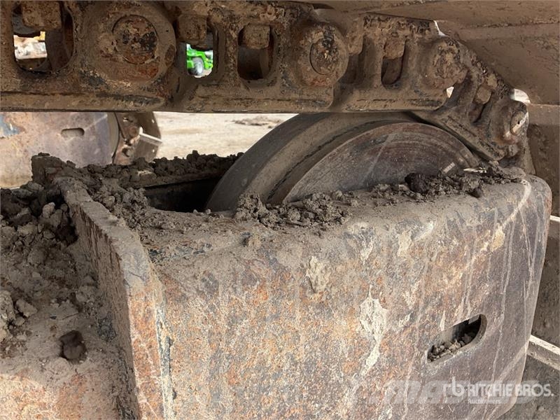 JCB JS131LC Tracked Excavator Crawler excavators