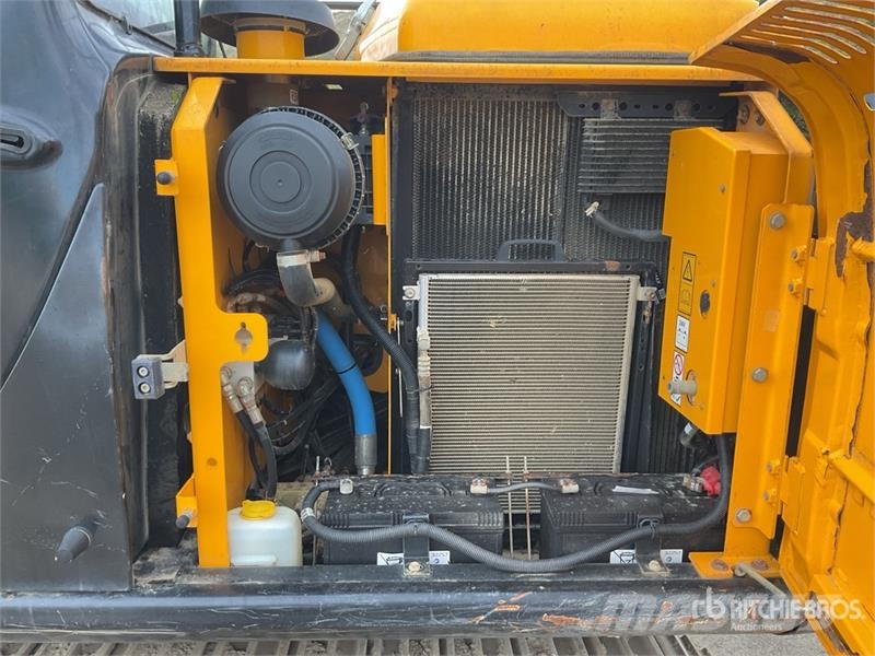 JCB JS131LC Tracked Excavator Crawler excavators