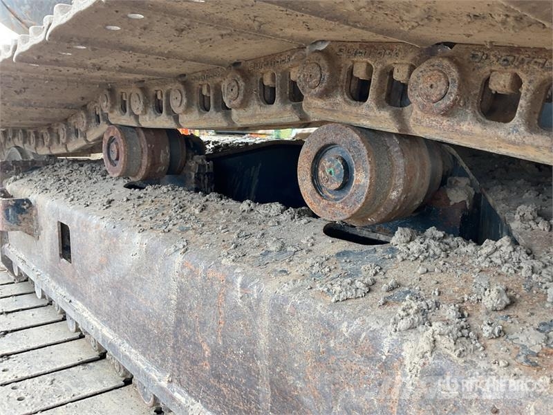 JCB JS131LC Tracked Excavator Crawler excavators