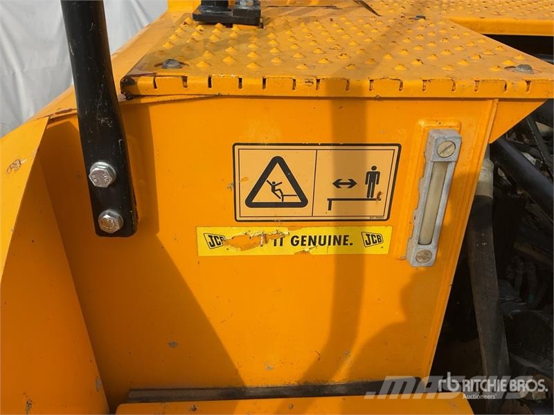 JCB JS131LC Tracked Excavator Crawler excavators
