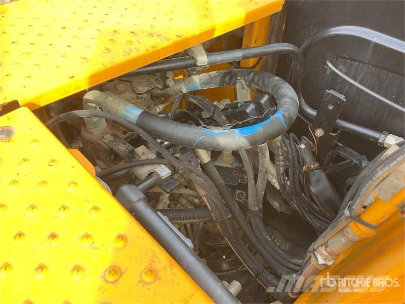 JCB JS131LC Tracked Excavator Crawler excavators