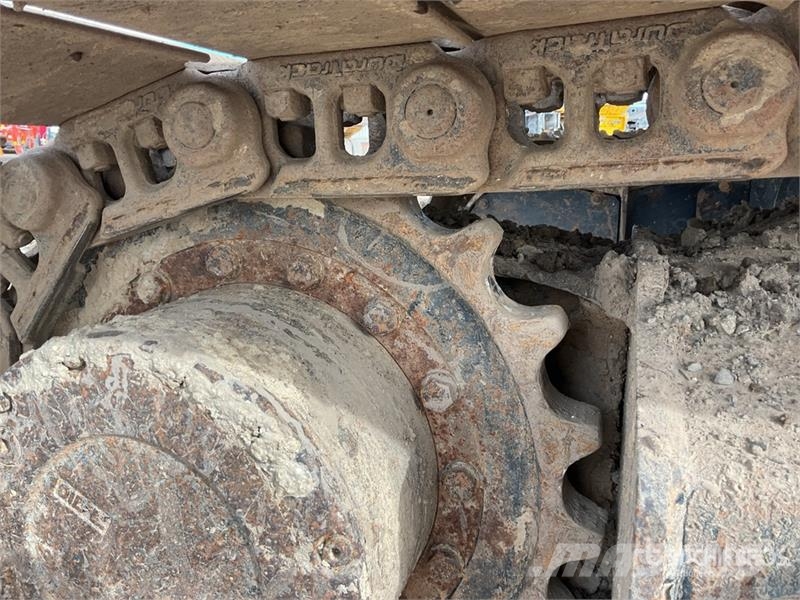 JCB JS131LC Tracked Excavator Crawler excavators
