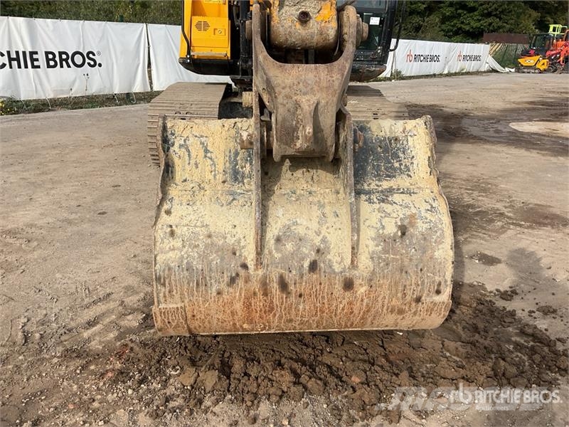 JCB JS131LC Tracked Excavator Crawler excavators