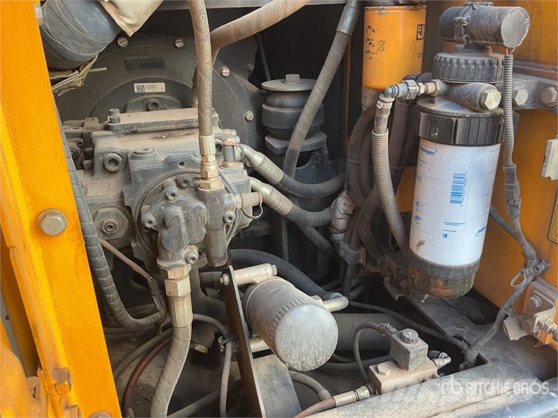 JCB JS145LC 4F Tracked Excavator Raupenbagger
