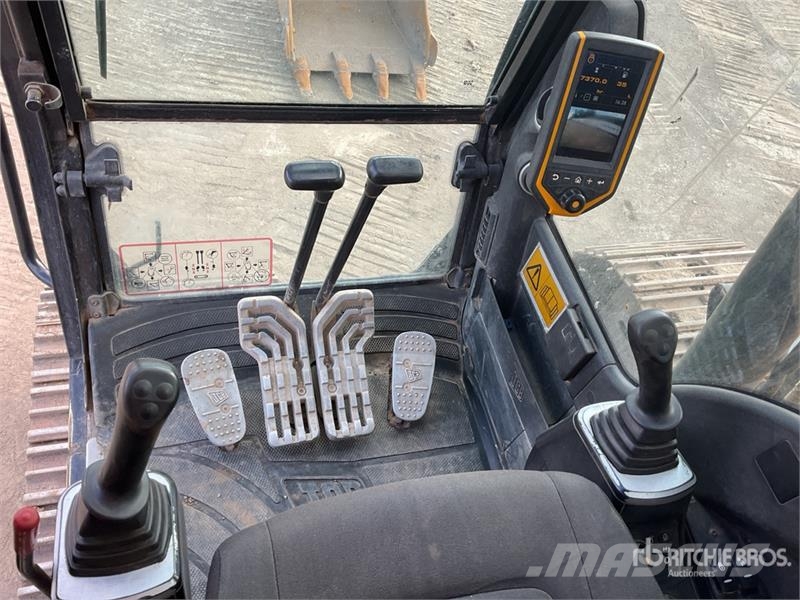 JCB JS145LC 4F Tracked Excavator Raupenbagger