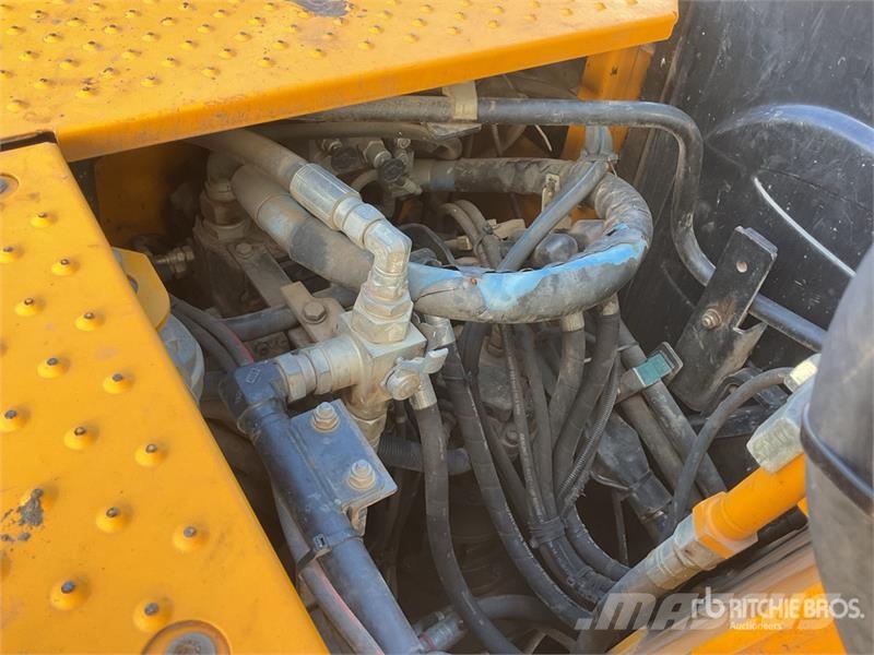 JCB JS145LC 4F Tracked Excavator Raupenbagger