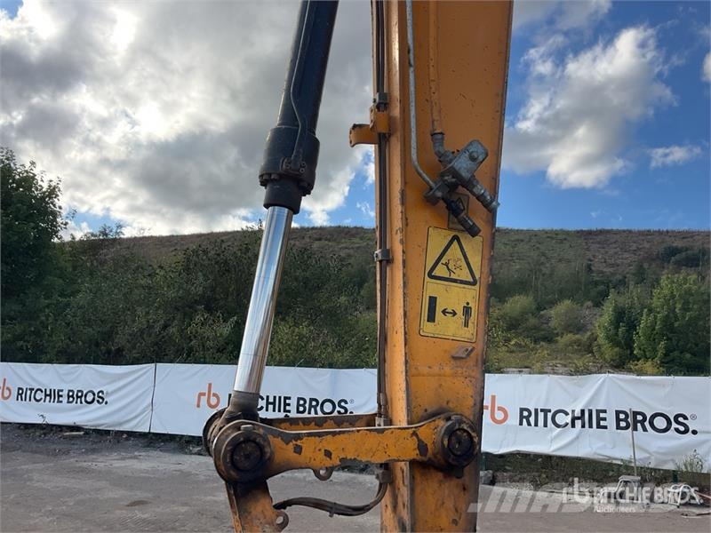 JCB JS145LC 4F Tracked Excavator Raupenbagger