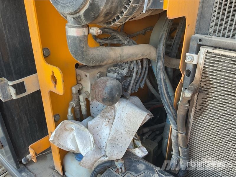 JCB JS145LC 4F Tracked Excavator Raupenbagger