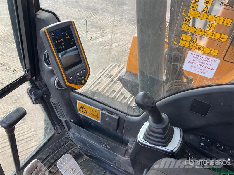 JCB JS145LC 4F Tracked Excavator Raupenbagger