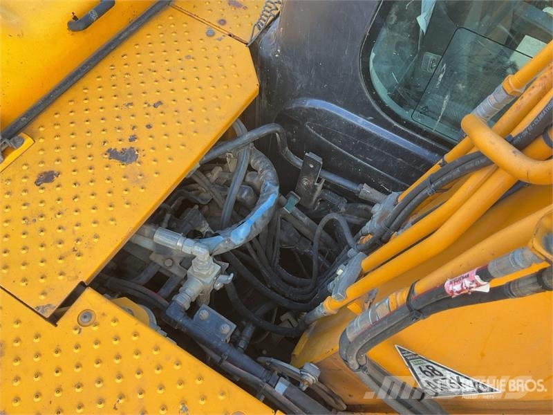 JCB JS145LC 4F Tracked Excavator Raupenbagger