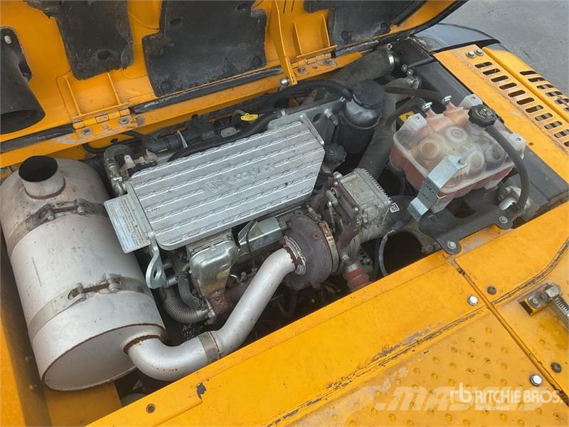 JCB JS145W Wielgraafmachines