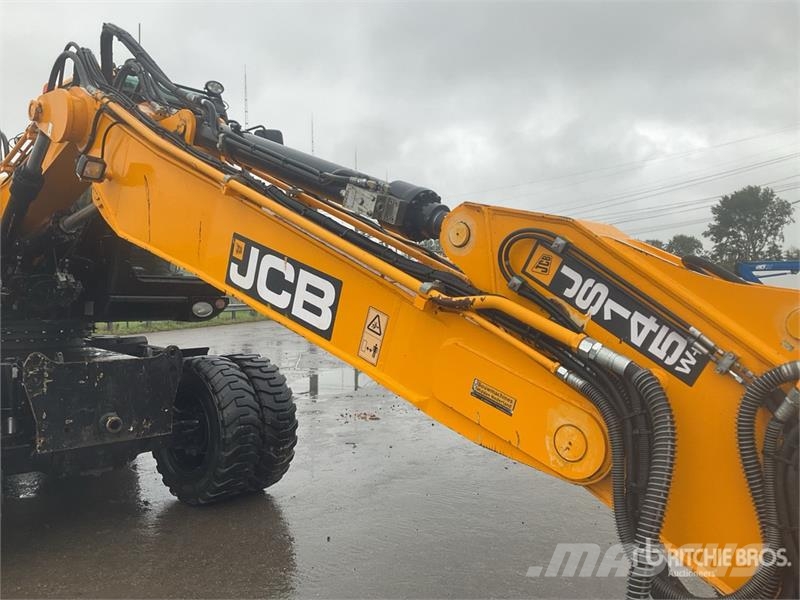 JCB JS145W Wielgraafmachines