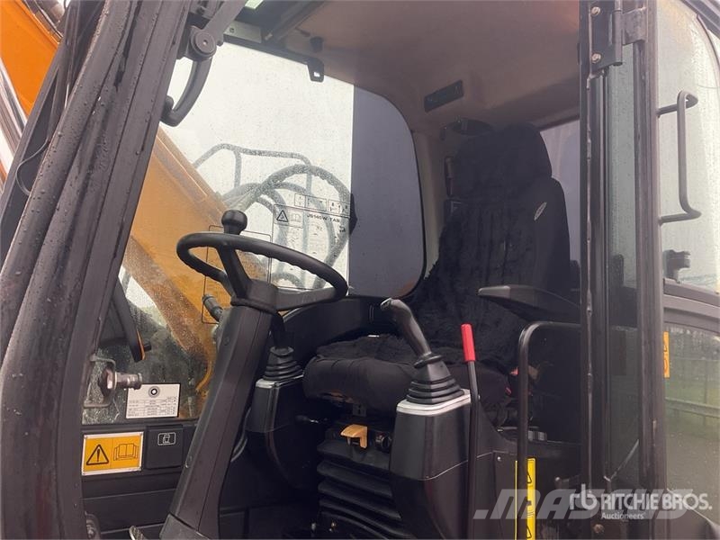JCB JS145W+ Wheel Excavator Wielgraafmachines