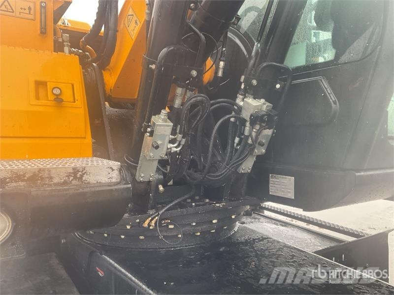 JCB JS145W+ Wheel Excavator Wielgraafmachines