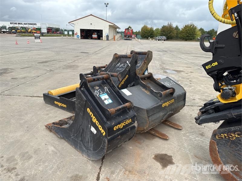 JCB JS145WT-SV Pelle Sur Pneus Wheel Excavator Escavatori gommati