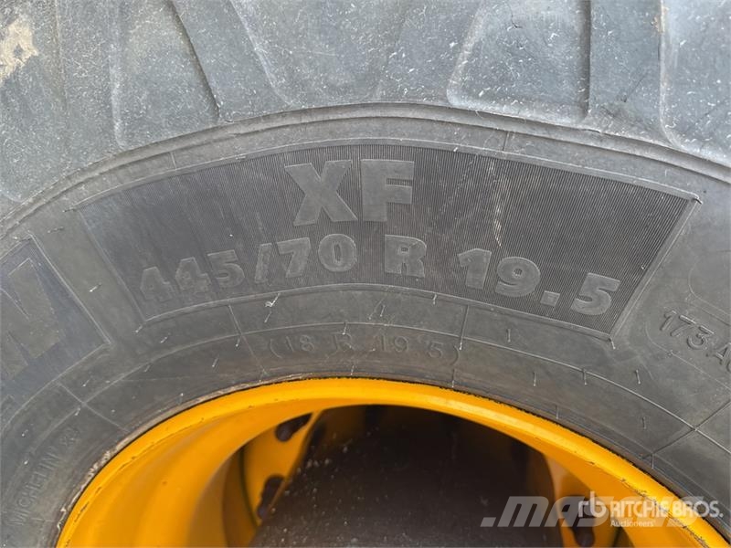 JCB JS145WT-SV Pelle Sur Pneus Wheel Excavator Escavatori gommati