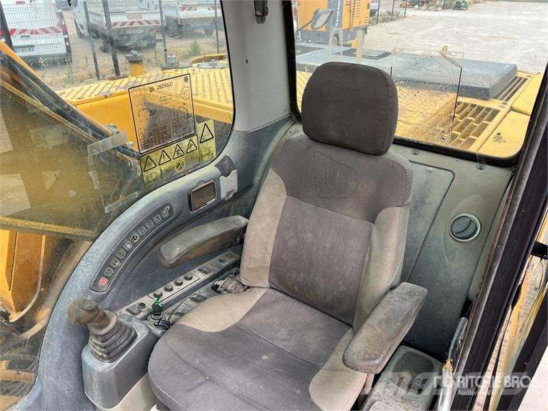 JCB JS210LC Pelle Sur Chenilles Tracked Excavator Pelle sur chenilles