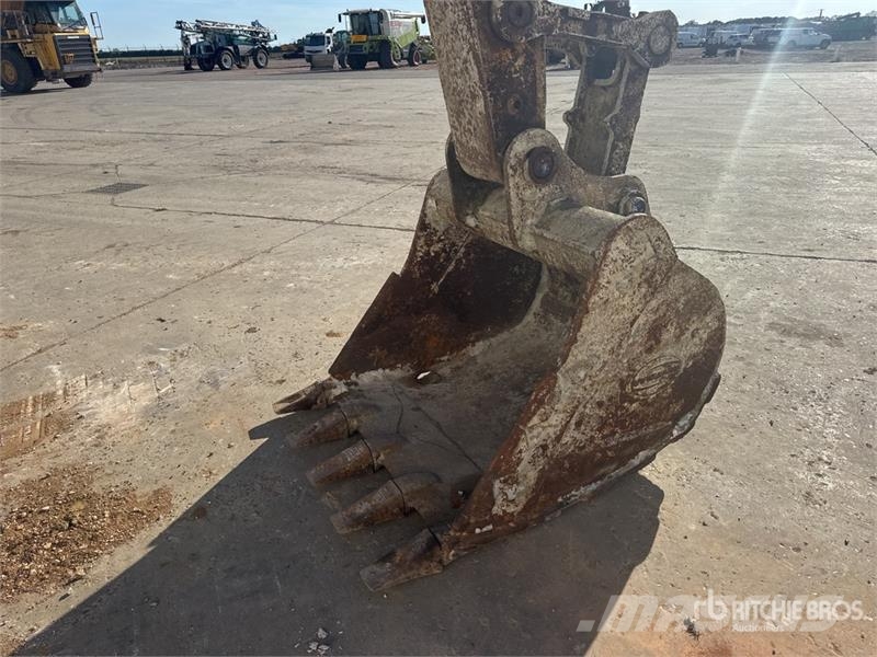 JCB JS220 Pelle A Chenilles Tracked Excavator Roomikekskavaatorid