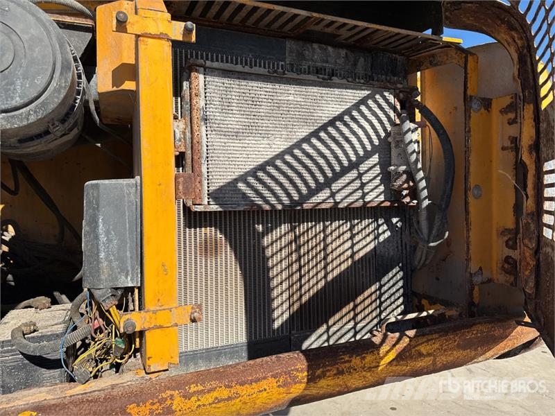 JCB JS220 Pelle A Chenilles Tracked Excavator Roomikekskavaatorid