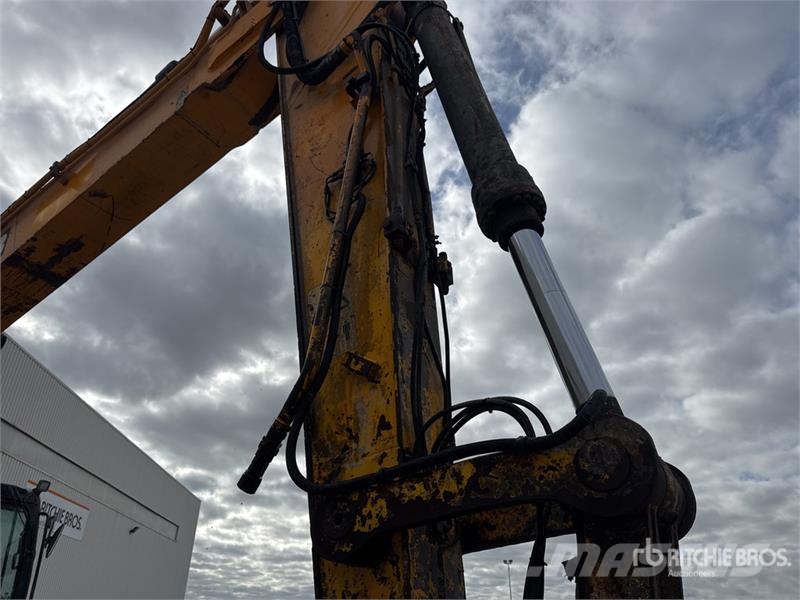 JCB JS240NC Pelle Sur Chenilles Tracked Excavator Crawler excavators
