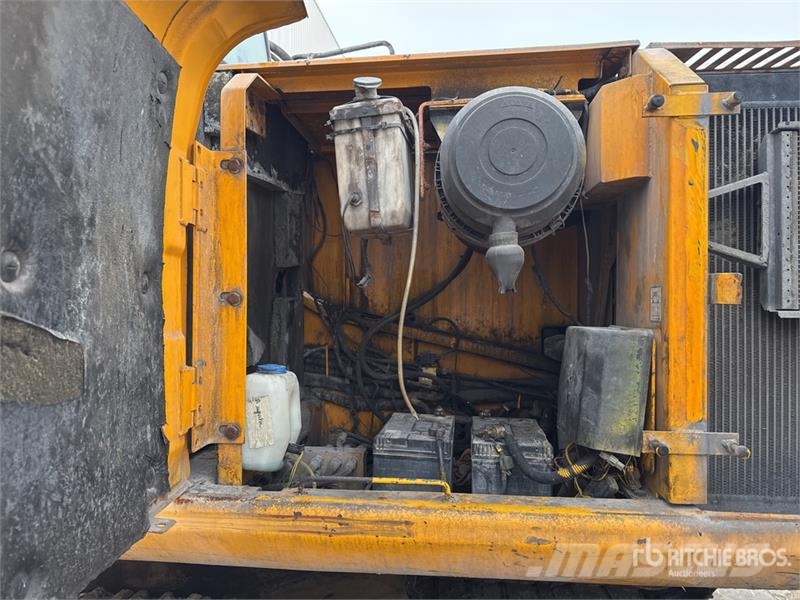 JCB JS240NC Pelle Sur Chenilles Tracked Excavator Raupenbagger