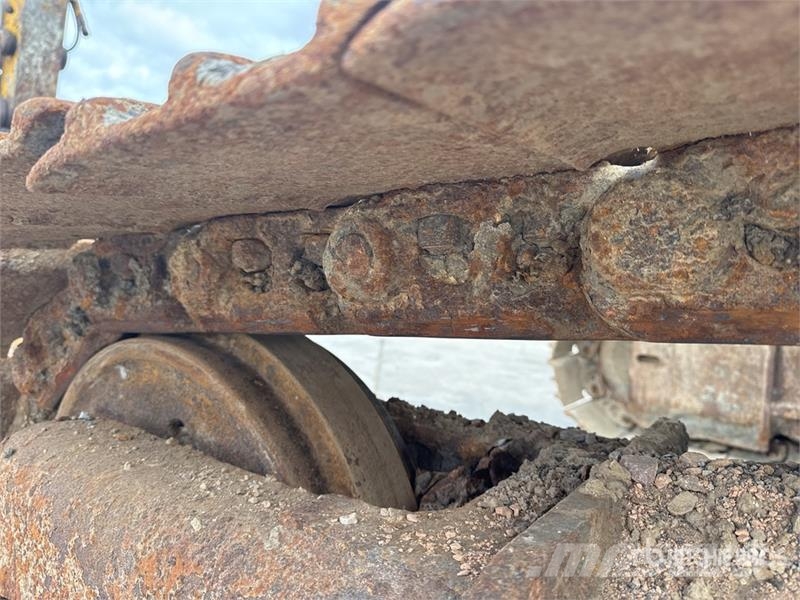 JCB JS240NC Pelle Sur Chenilles Tracked Excavator Crawler excavators