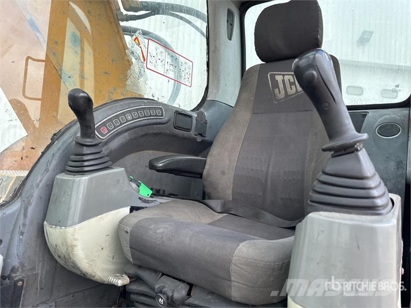 JCB JS240NC Pelle Sur Chenilles Tracked Excavator Raupenbagger
