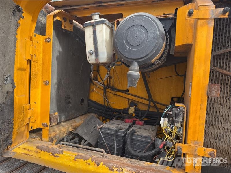 JCB JS240NC Pelle Sur Chenilles Tracked Excavator Crawler excavators