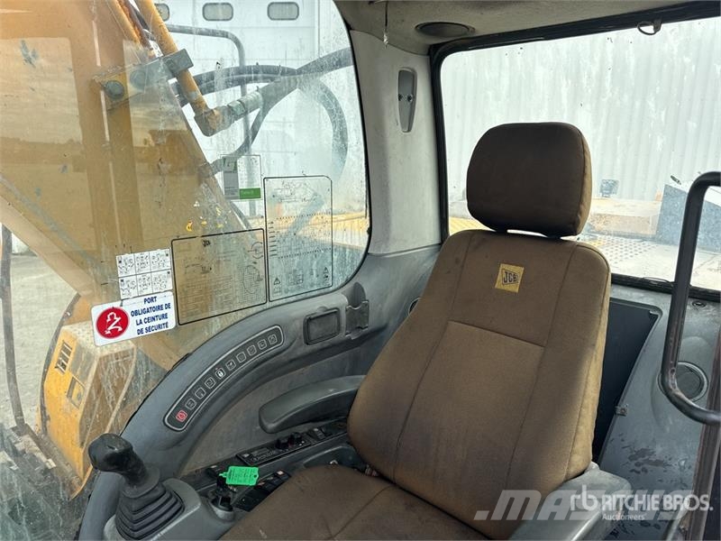 JCB JS240NC Pelle Sur Chenilles Tracked Excavator Crawler excavators