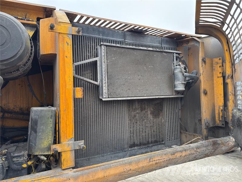 JCB JS240NC Pelle Sur Chenilles Tracked Excavator Raupenbagger