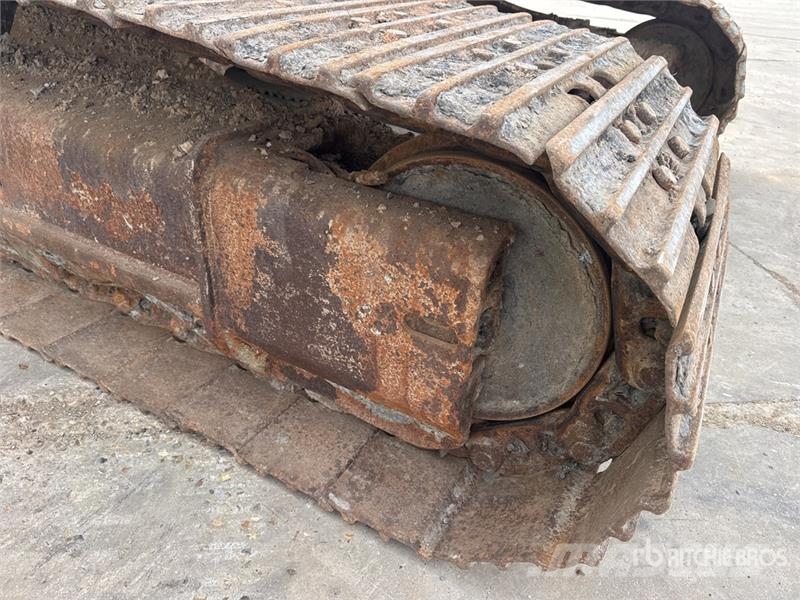 JCB JS240NC Pelle Sur Chenilles Tracked Excavator Crawler excavators