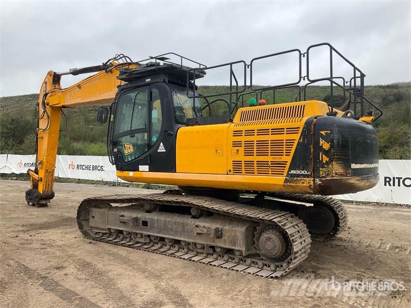 JCB JS300LC Tracked Excavator Kāpurķēžu ekskavatori
