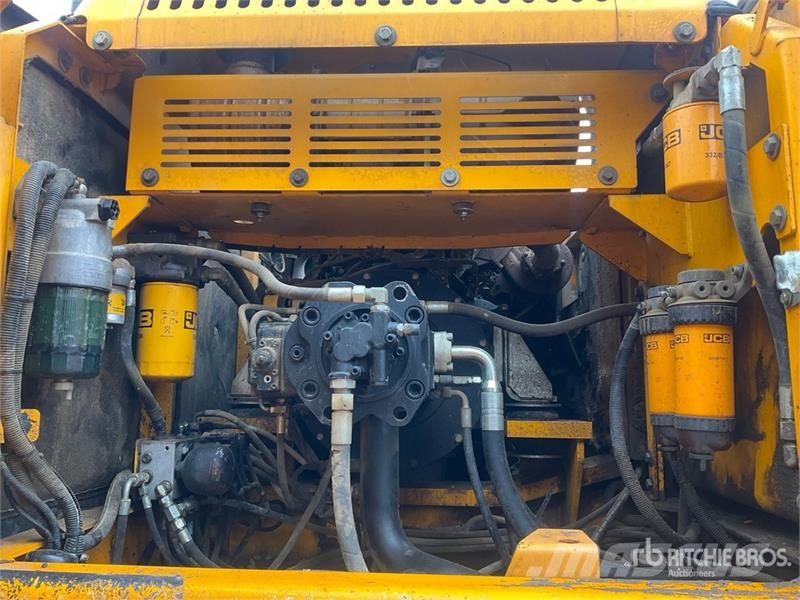 JCB JS300LC Tracked Excavator Kāpurķēžu ekskavatori
