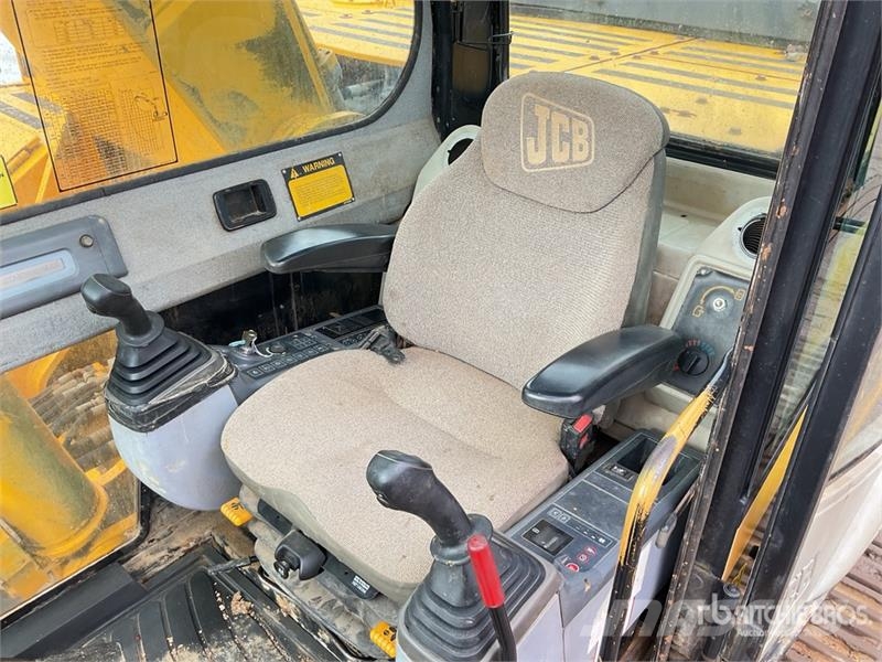 JCB JS330 Long Reach Tracked Excavator Crawler excavators