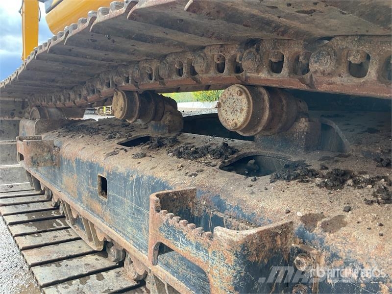 JCB JS330 Long Reach Tracked Excavator Crawler excavators
