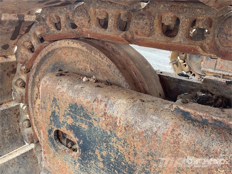 JCB JS330 Long Reach Tracked Excavator Crawler excavators