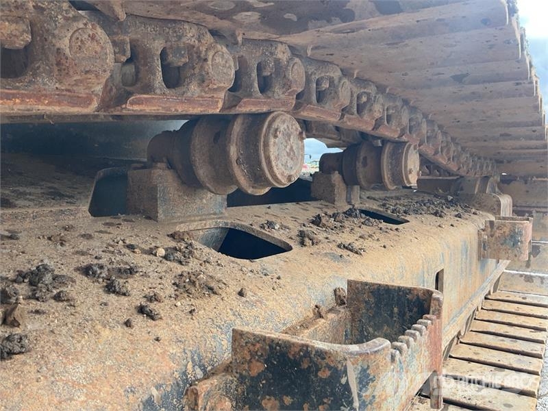 JCB JS330 Long Reach Tracked Excavator Crawler excavators