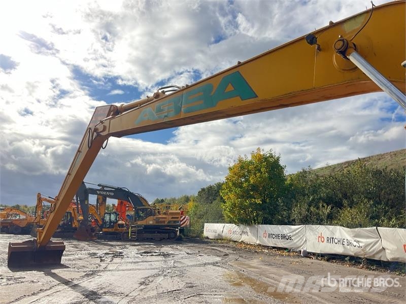 JCB JS330 Long Reach Tracked Excavator Crawler excavators