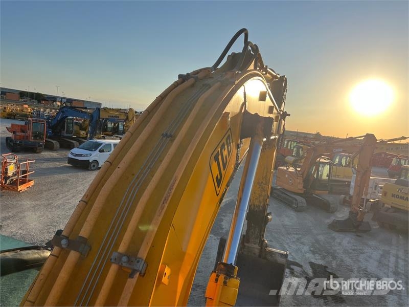 JCB JS330 Tracked Excavator Верижен екскаватор