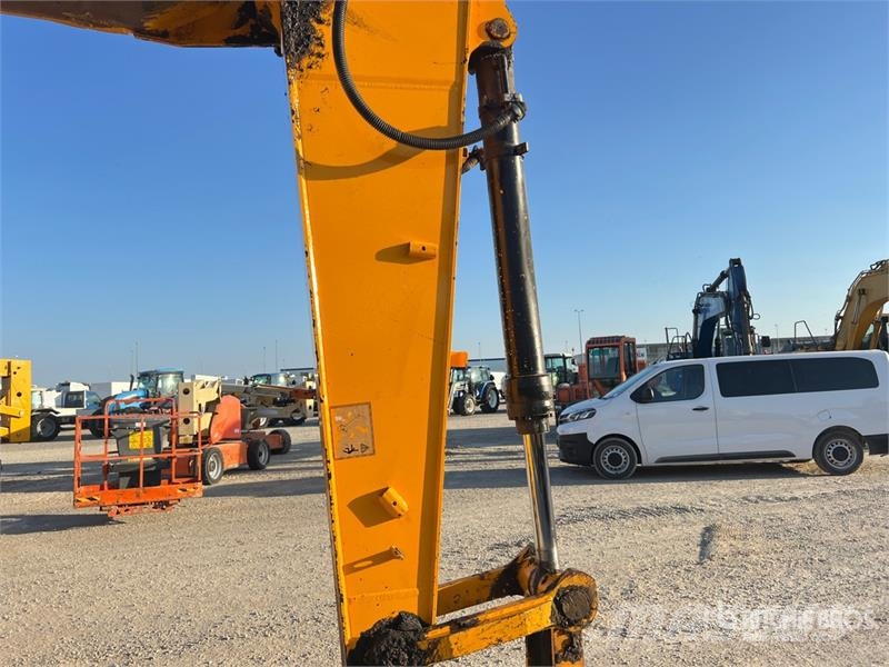 JCB JS330 Tracked Excavator Верижен екскаватор