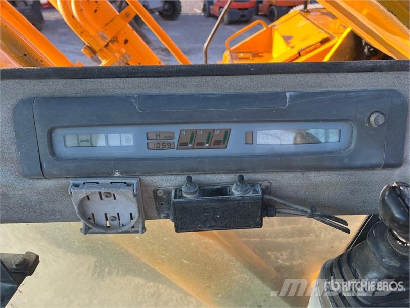JCB JS330 Tracked Excavator Верижен екскаватор