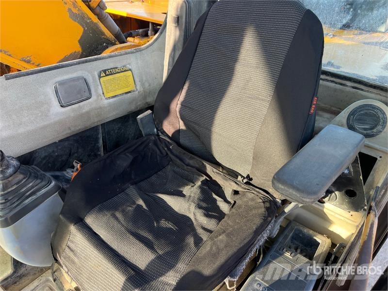 JCB JS330 Tracked Excavator Верижен екскаватор