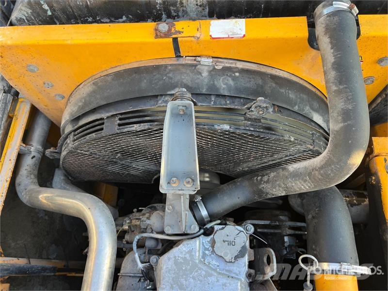 JCB JS330 Tracked Excavator Верижен екскаватор