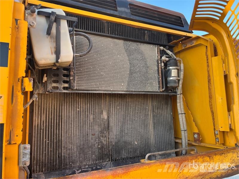 JCB JS330 Tracked Excavator Верижен екскаватор