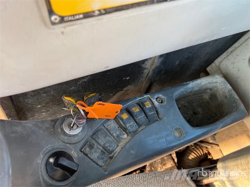 JCB JS330 Tracked Excavator Верижен екскаватор